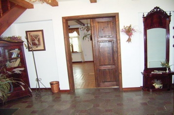 Polonia Privát Bubel Łukowiska, Exteriorul